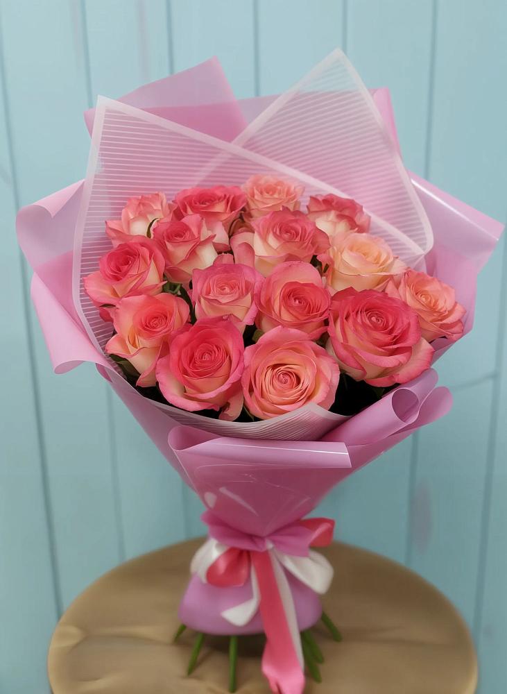 Букет 15 Розовых роз Равель в Придорожном