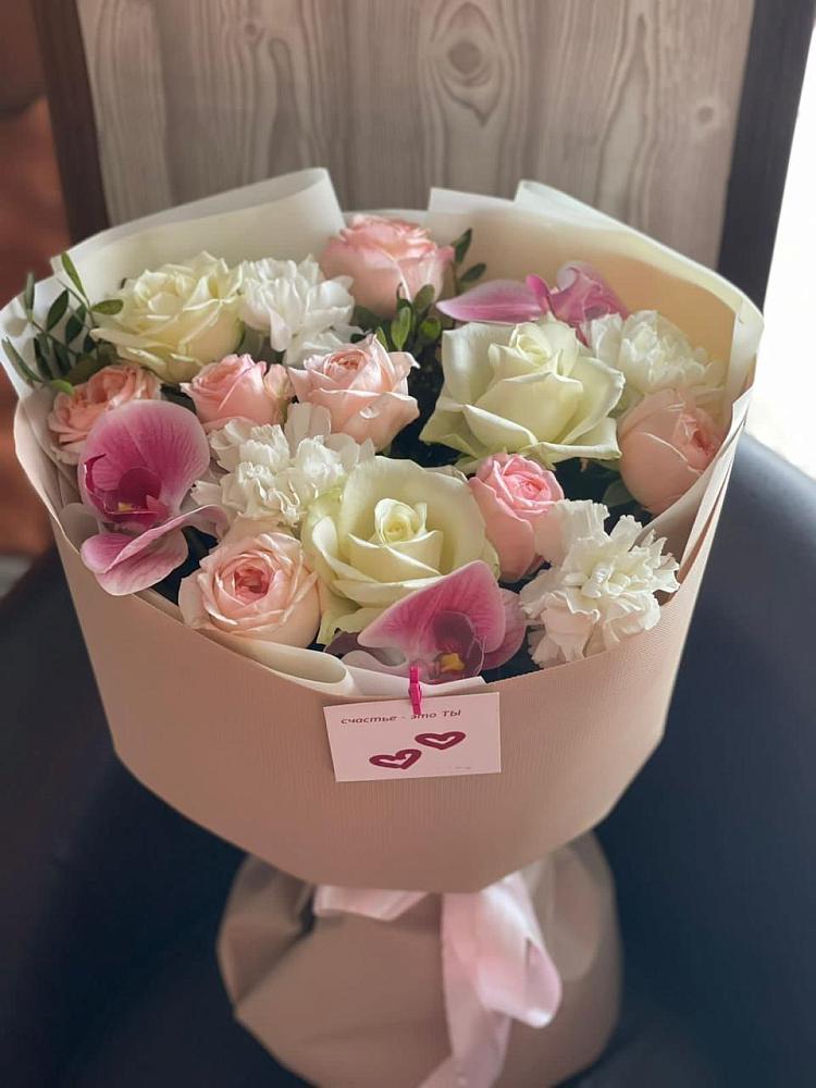 Букет цветов из: Орхидеи, Розы и Гвоздики в Придорожном