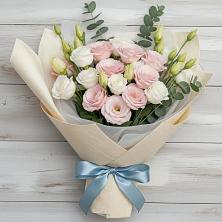 Букет цветов из:  Лизиантусы в Придорожном