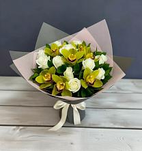 Букет цветов из:  Орхидеи и Розы в Придорожном