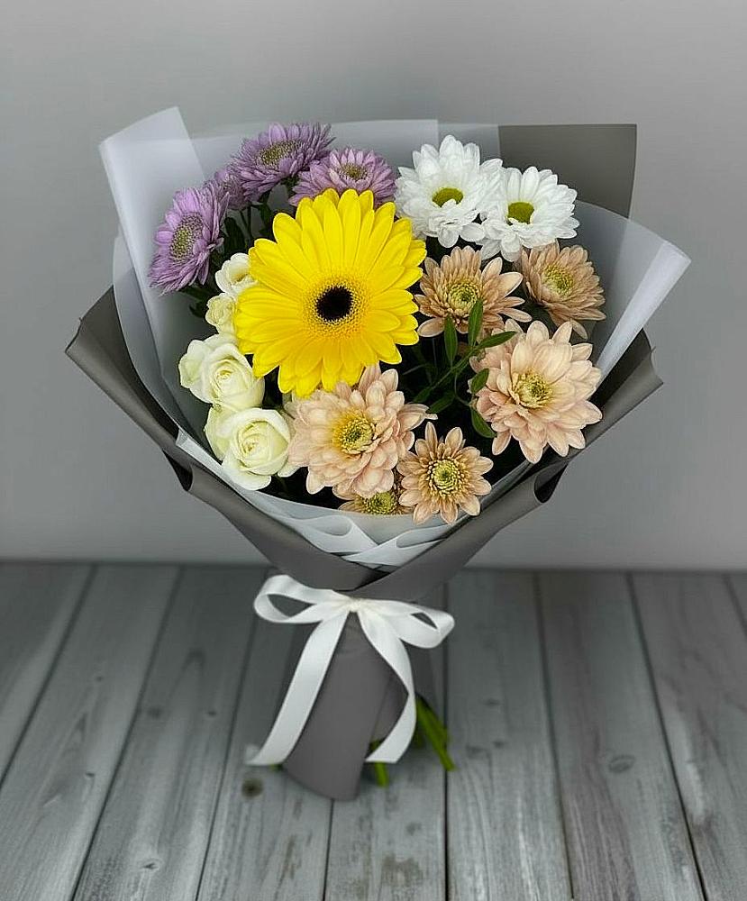Букет цветов из: Розы, Герберы и Хризантемы в Придорожном