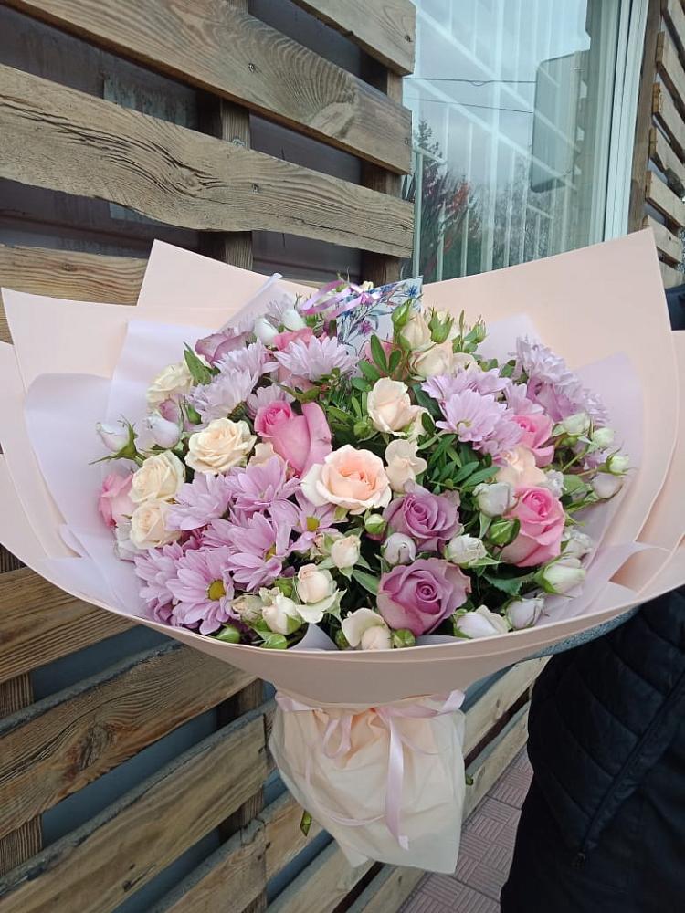 Букет цветов из: Розы и Хризантемы в Придорожном