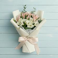 Букет цветов из:  Альстромерии в Придорожном