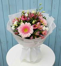 Букет цветов из:  Герберы, Альстромерии и Лизиантусы в Придорожном