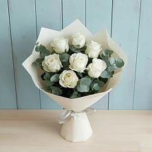 Букет Белые розы в Эвкалипте в Придорожном