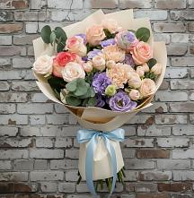 Букет цветов из:  Розы, Лизиантусы и Гвоздики в Придорожном